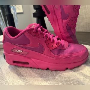 NIKE AirMax sneakers in PINK. Barely wore and Gently used. No smells.